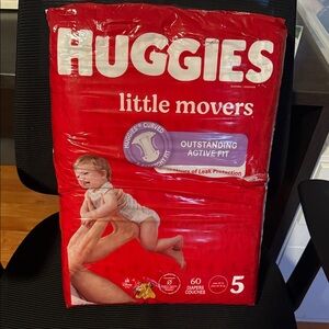 Huggies Little Movers Diapers - Red